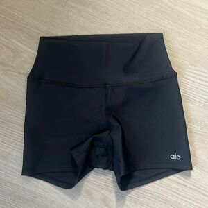 Alo shorts